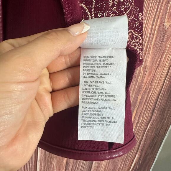 Susan Graver Foil Printed Textured Knit Jacket Red Single Button Womens Size 2X - Picture 6 of 7